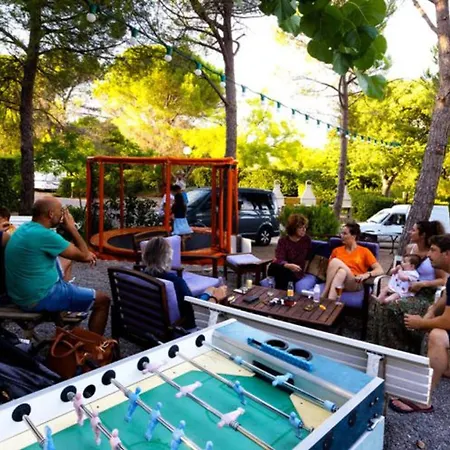 Kemp Mobil-home Confortable Avec Terrasse Pour 2 A - Api-1-52-710